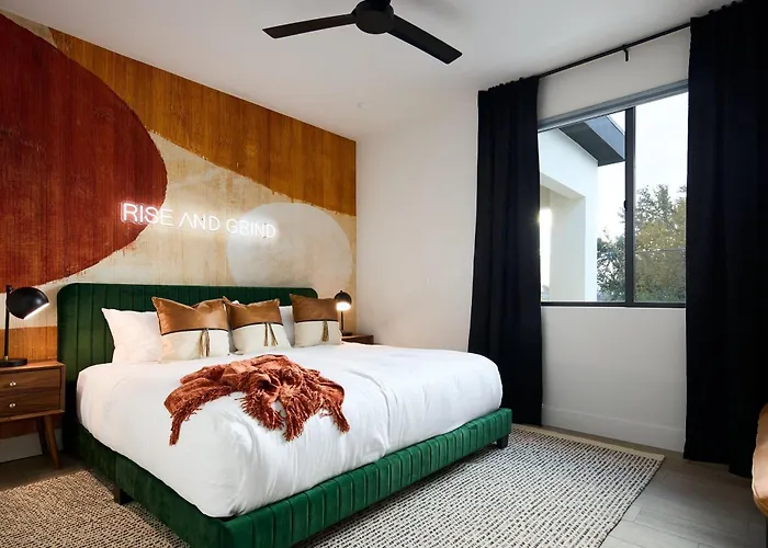 Luxe-boho House-heated Pool-camelback Mountain