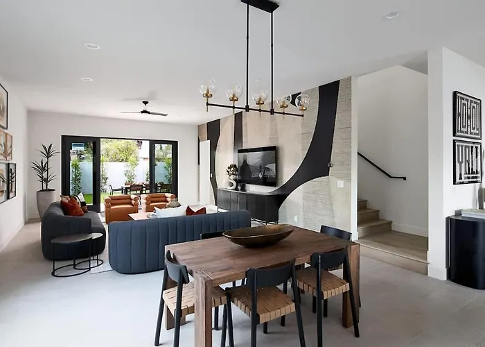 Luxe-boho House-heated Pool-camelback Mountain Holiday home